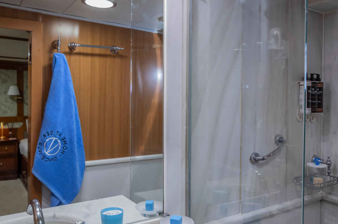 Собственные ванные комнаты - Callisto