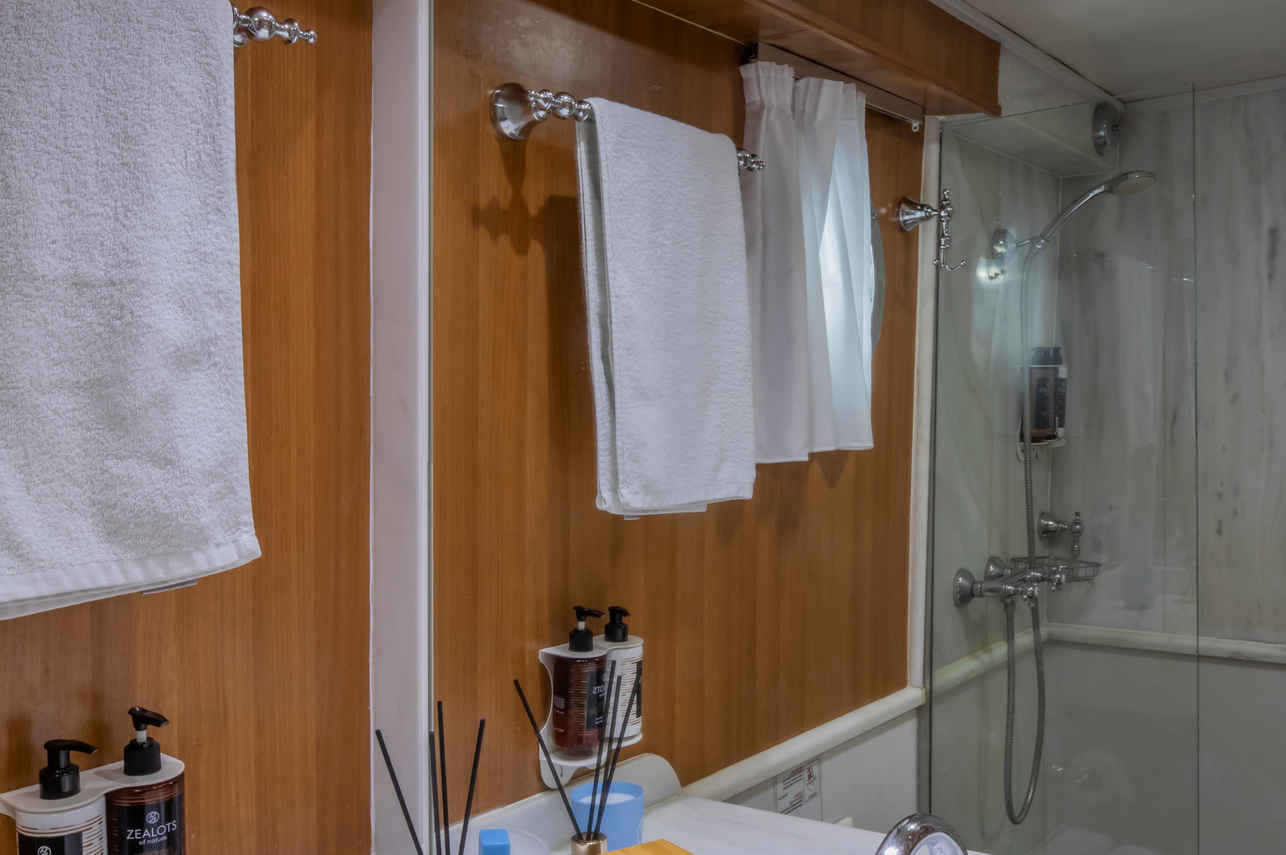 Собственные ванные комнаты - Callisto