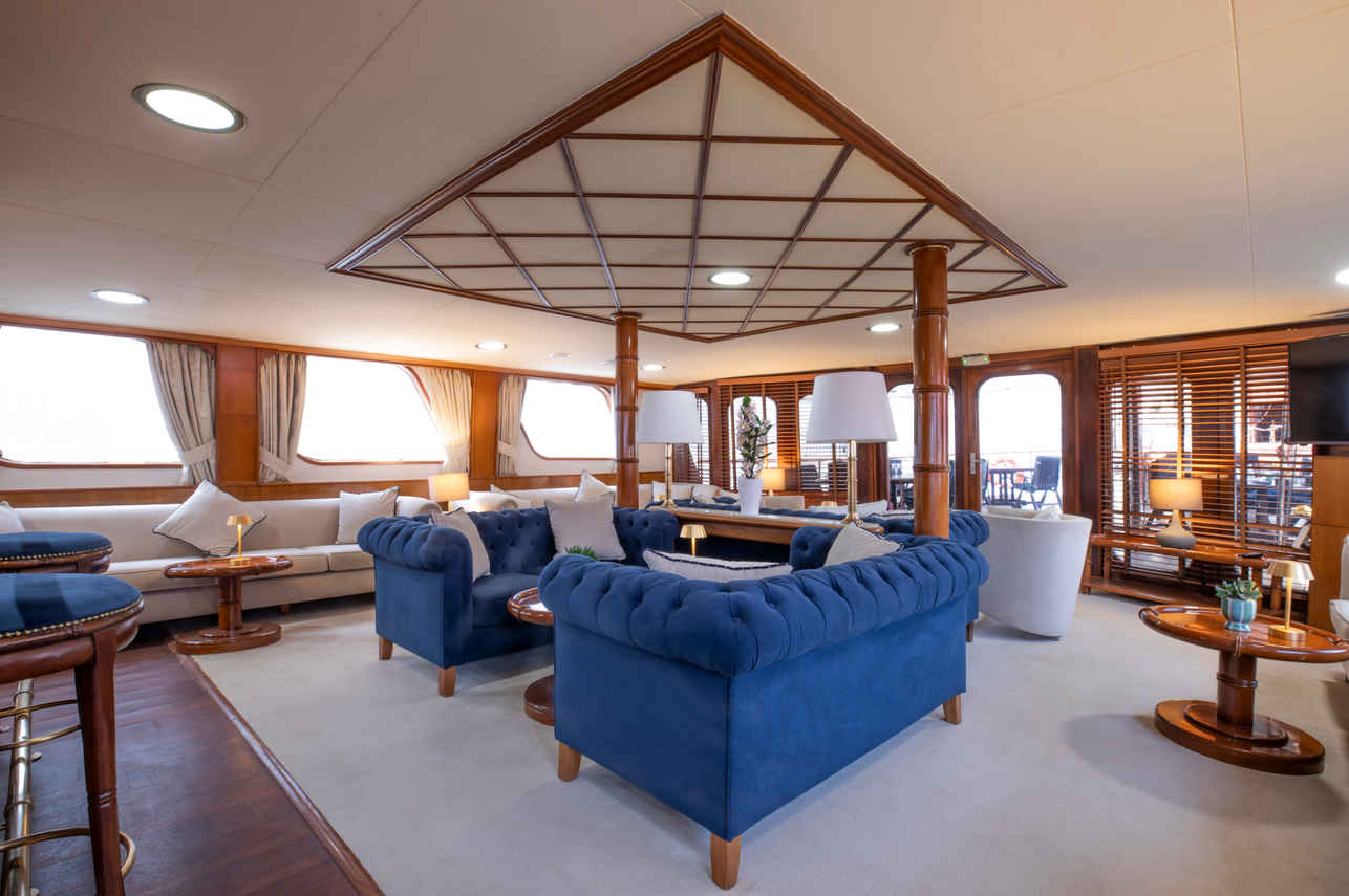 Салон - Callisto