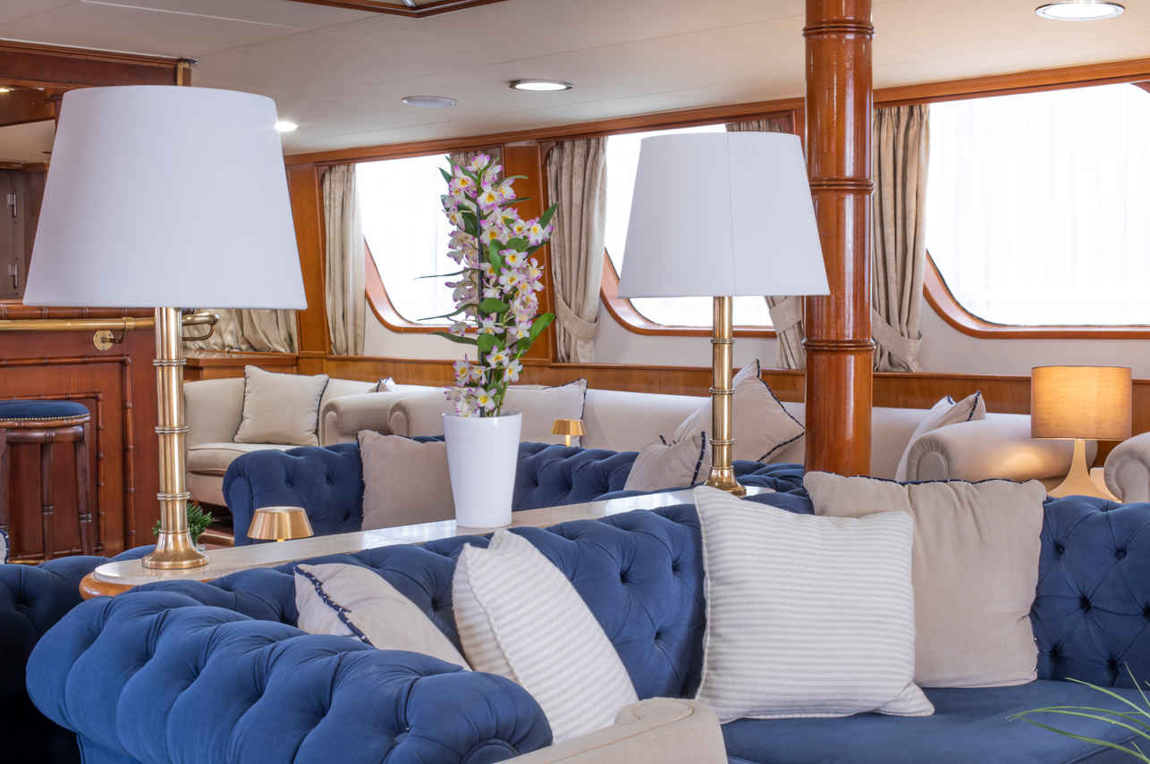 Салон - Callisto