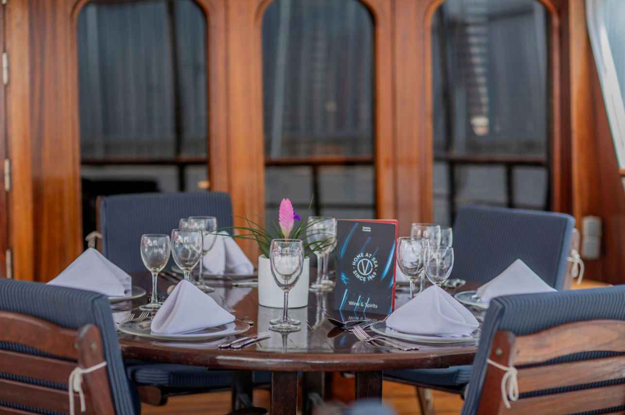 Outdoor Dining - Callisto