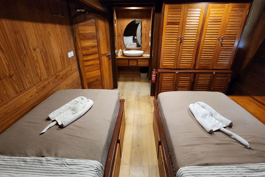 Lower Deck Twin Cabin