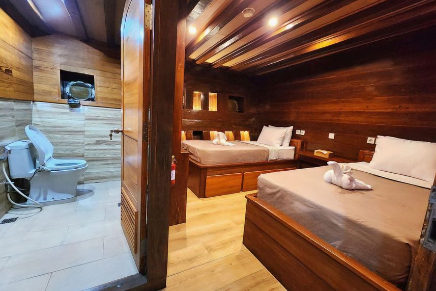 Lower Deck Twin Cabin