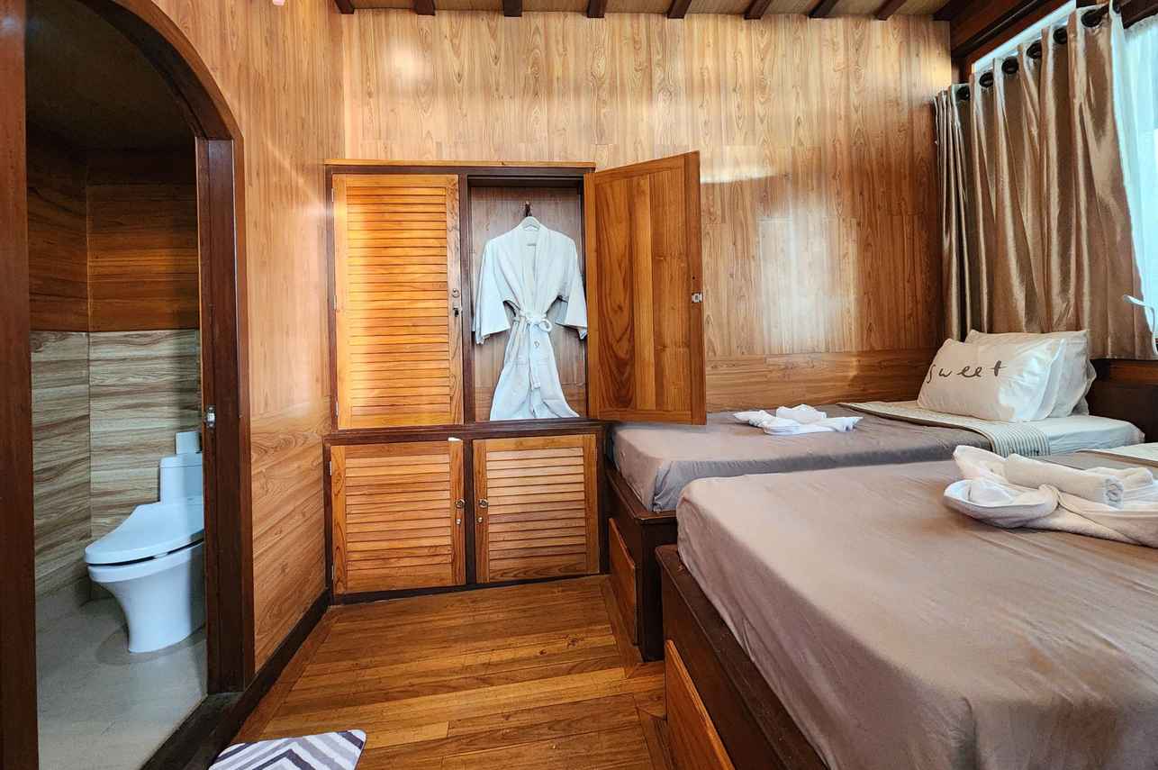 Main Deck Twin Cabin