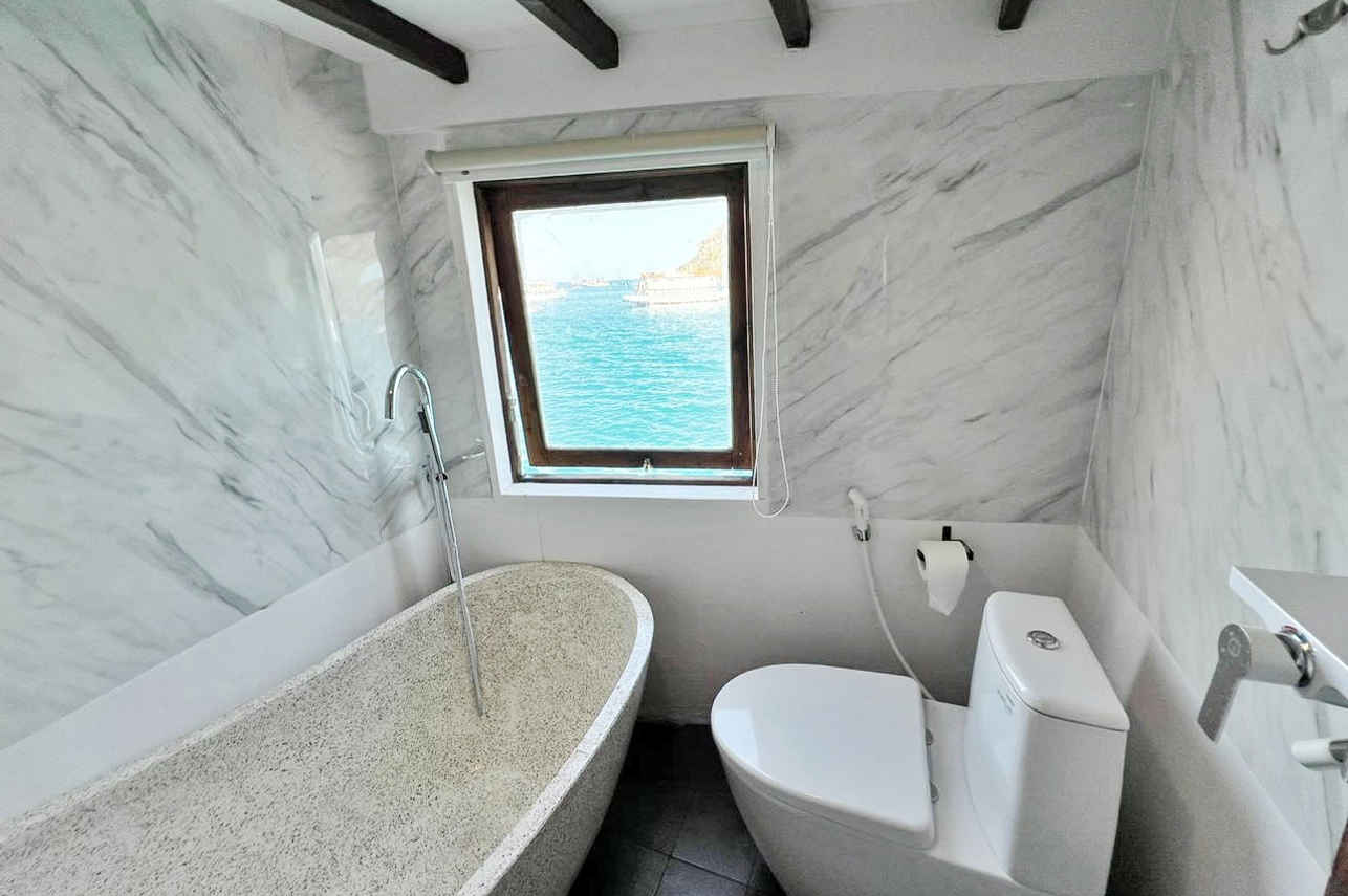 En-Suite bathrooms - Leticia