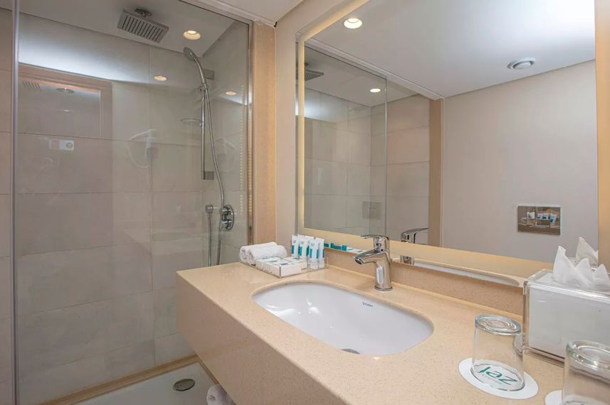 #en-suitebathrooms  - Jaz Celebrity