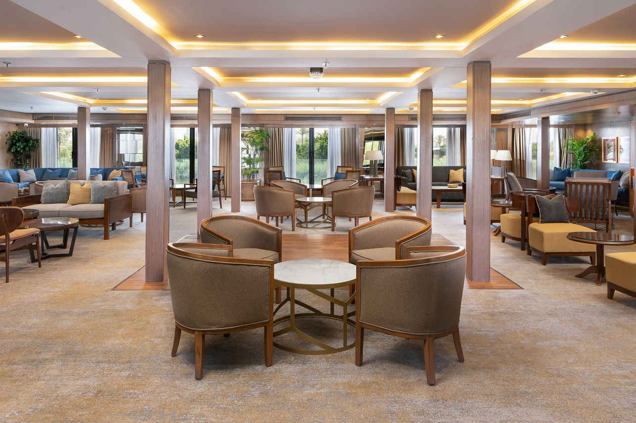 Indoor Saloon - Jaz Regent