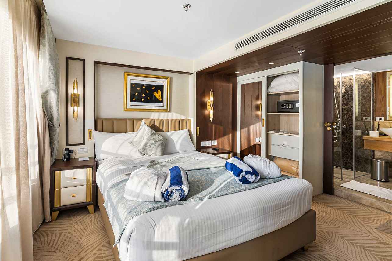 Executive Suite - Nebu