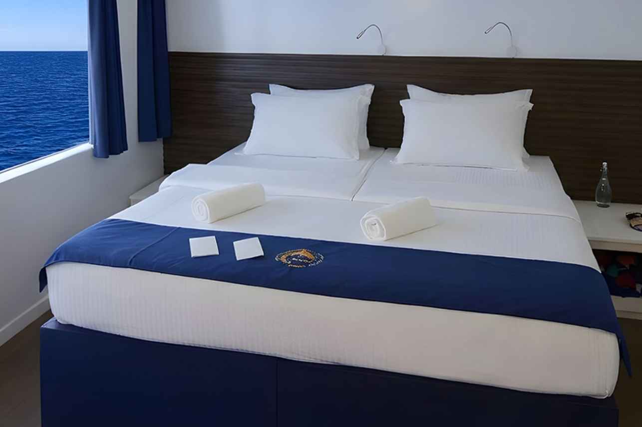 Cabin 12 - Superior Cabin - Convertible Bed - Upperr Deck
