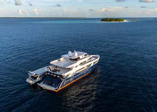 Black Manta Maldives