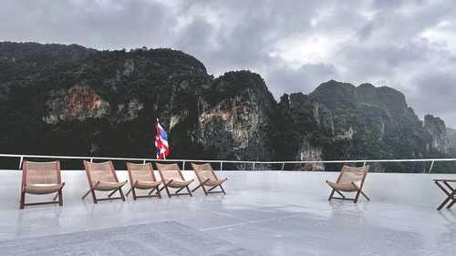Sundeck area