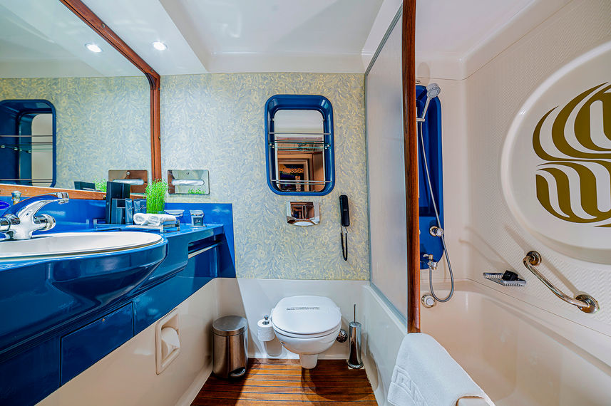 Presidential Suite Bathroom