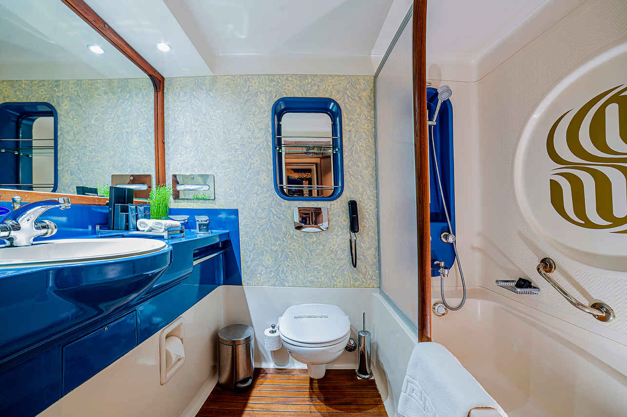 Presidential Suite Bathroom