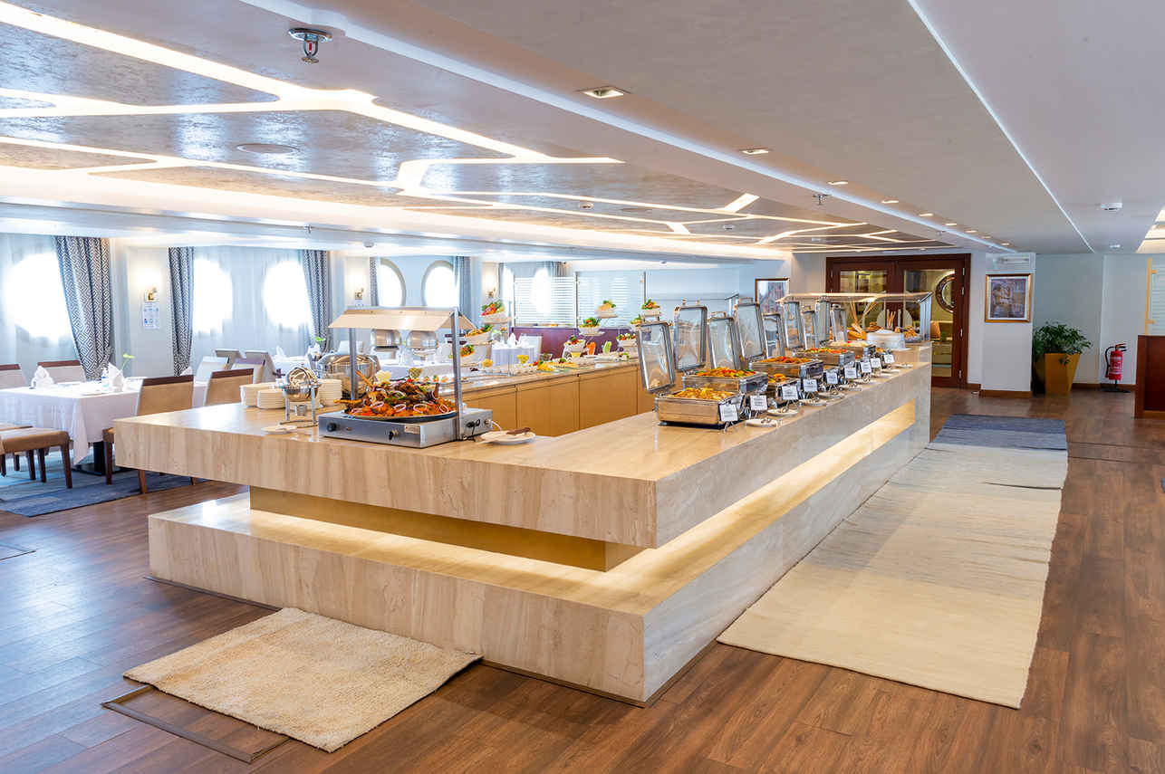 Buffet Area - Sonesta Sun Goddess