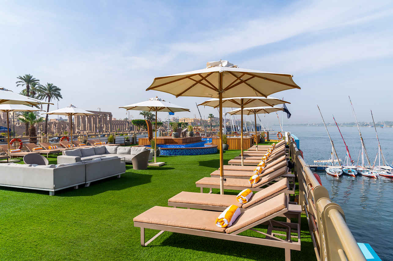 Sun Deck - Sonesta Sun Goddess