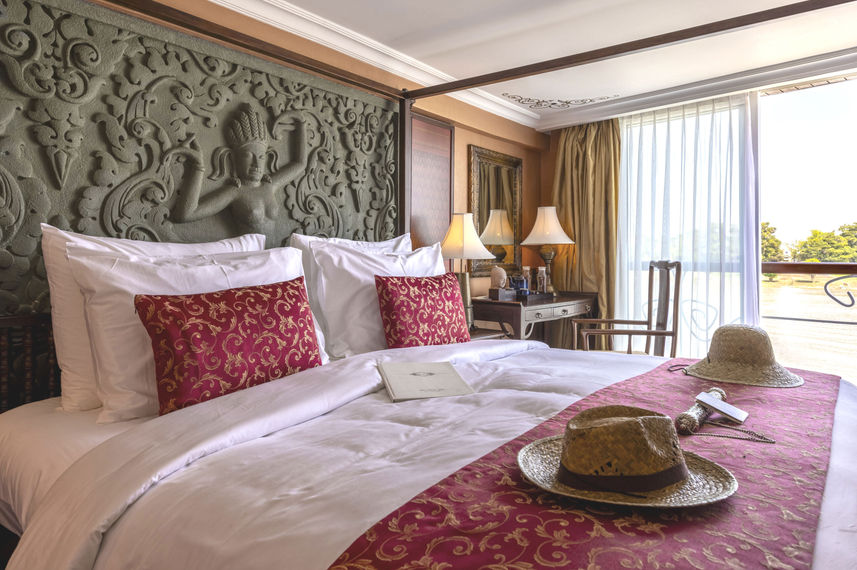 Signature Suite