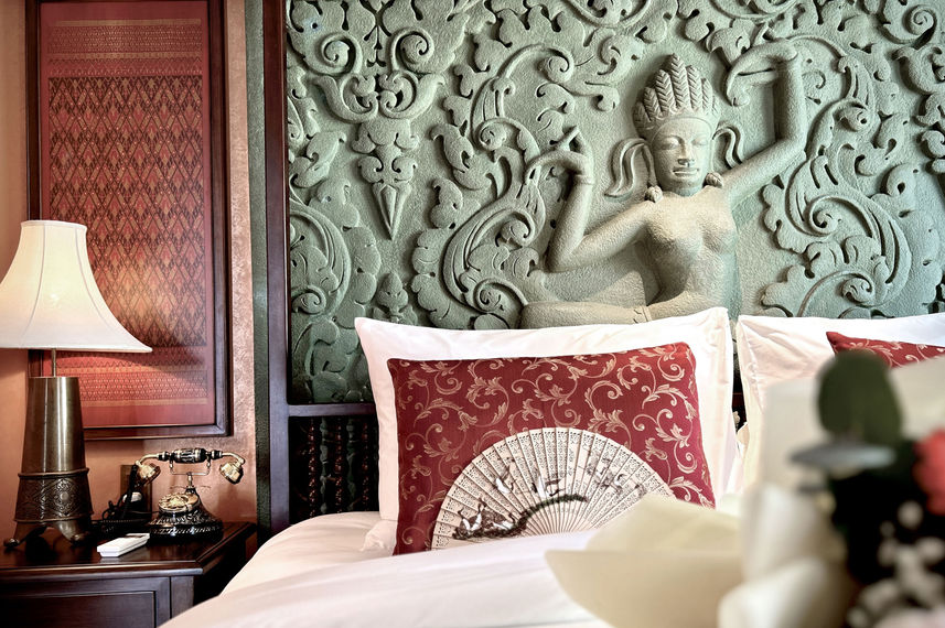 Signature Suite