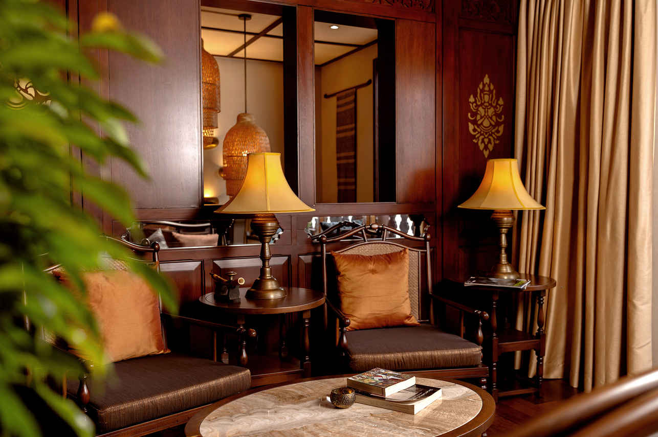 Indoor Saloon - Anouvong