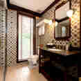 Deluxe - Ensuite Bathroom