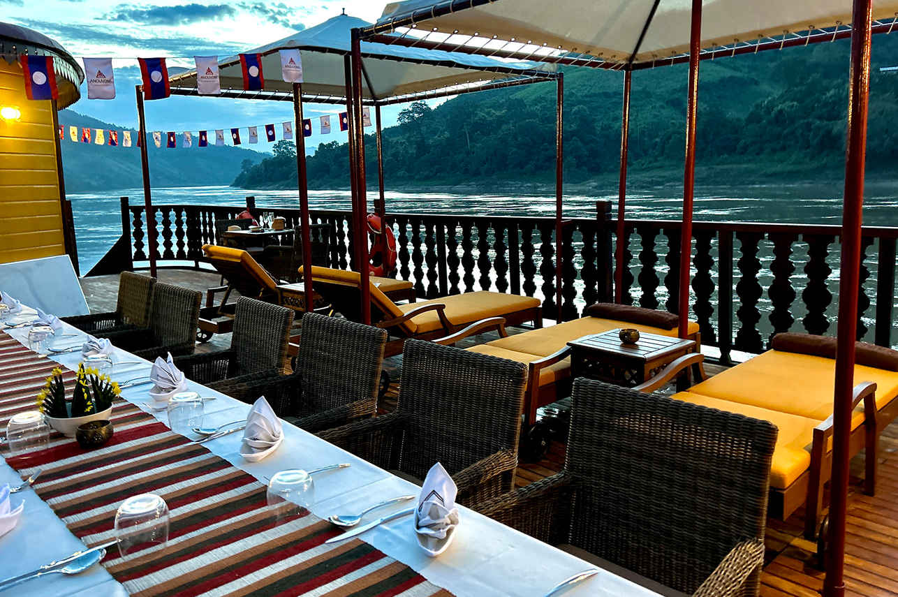 Sun Deck - Anouvong
