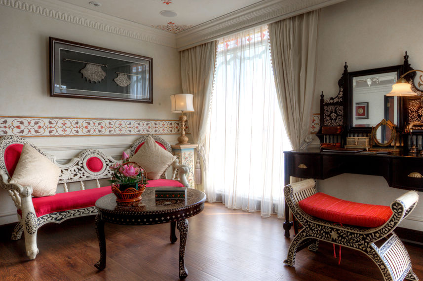 Noble Suite Sitting Area