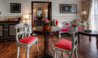 Noble Suite