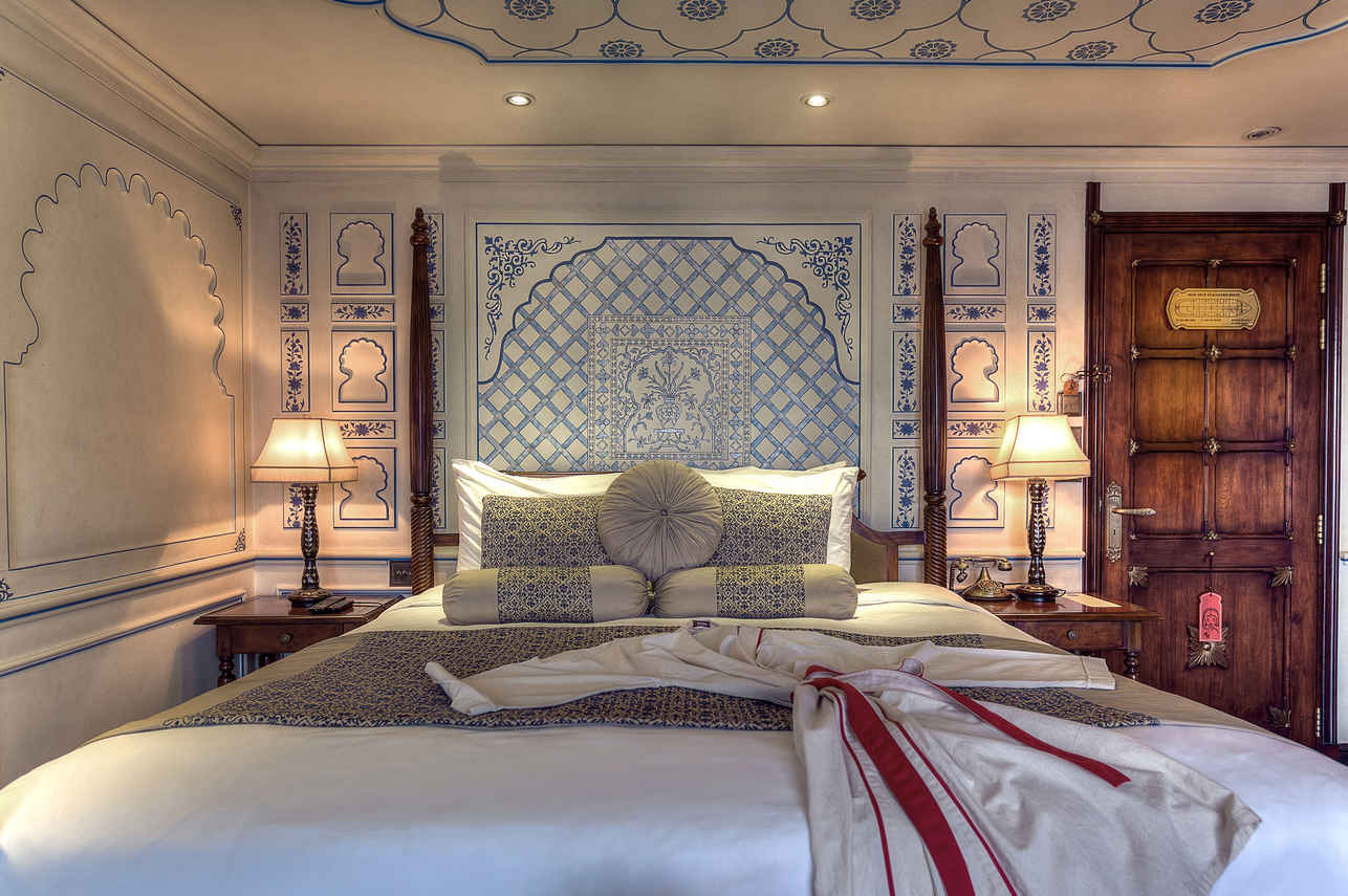 Signature Suite