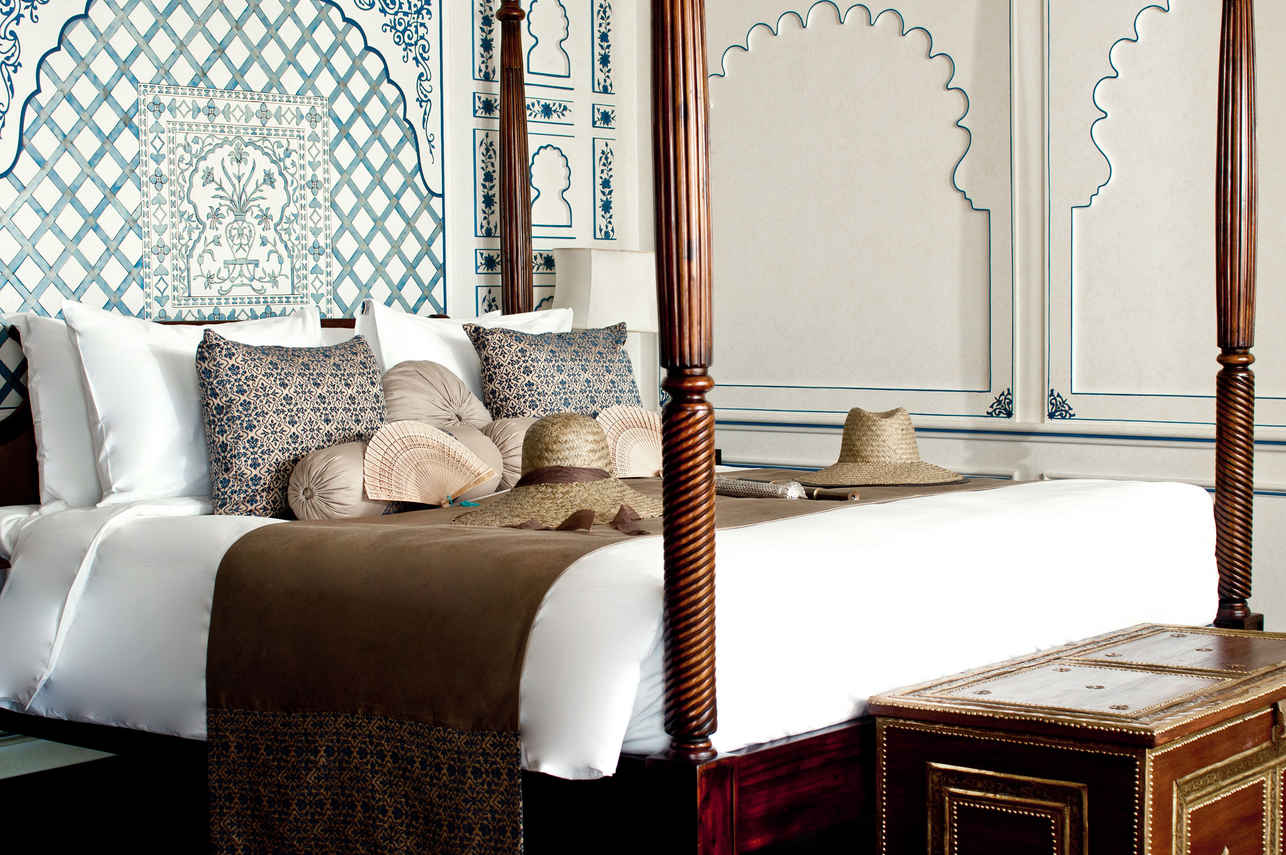 Signature Suite