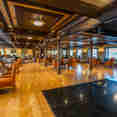 Indoor-Salon - City and Sea Adonis