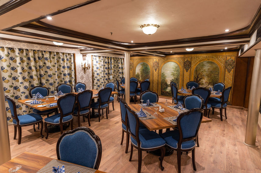 Sala de Jantar - City and Sea Adonis