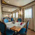 Salle à manger  - City and Sea Adonis