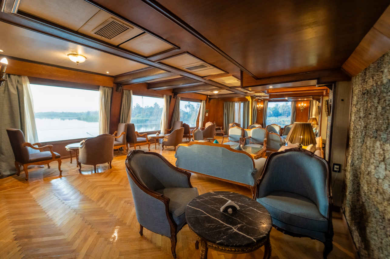 Salon intérieur - City and Sea Adonis