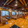 Salon intérieur - City and Sea Adonis