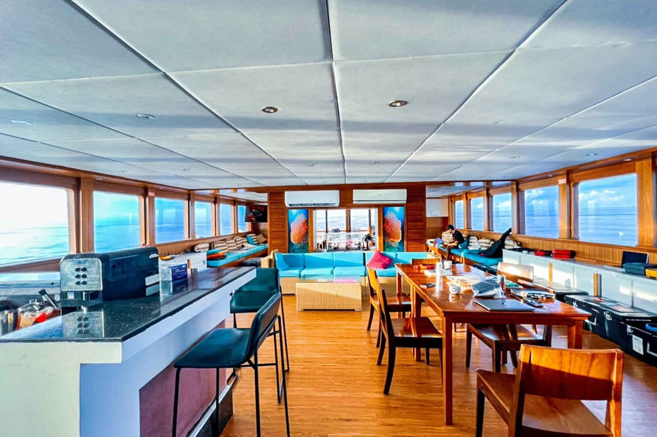Restaurant - Divescape Cruiser