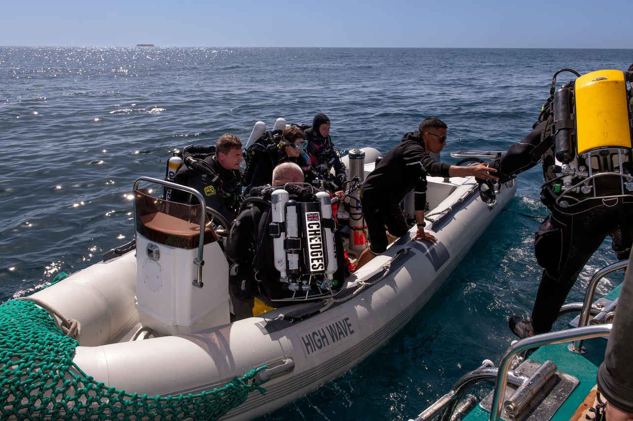 Bote auxiliar para buceo - High Wave