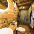 En-Suite bathrooms - Komodo Aggressor