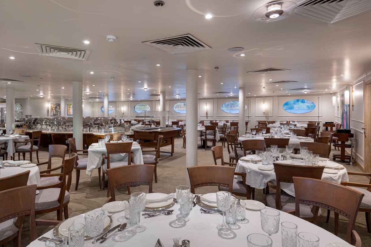 Dining Room - Grand Mandarin