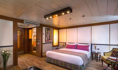 Deluxe Suite Cabins