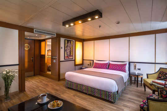 Deluxe Suite Cabins