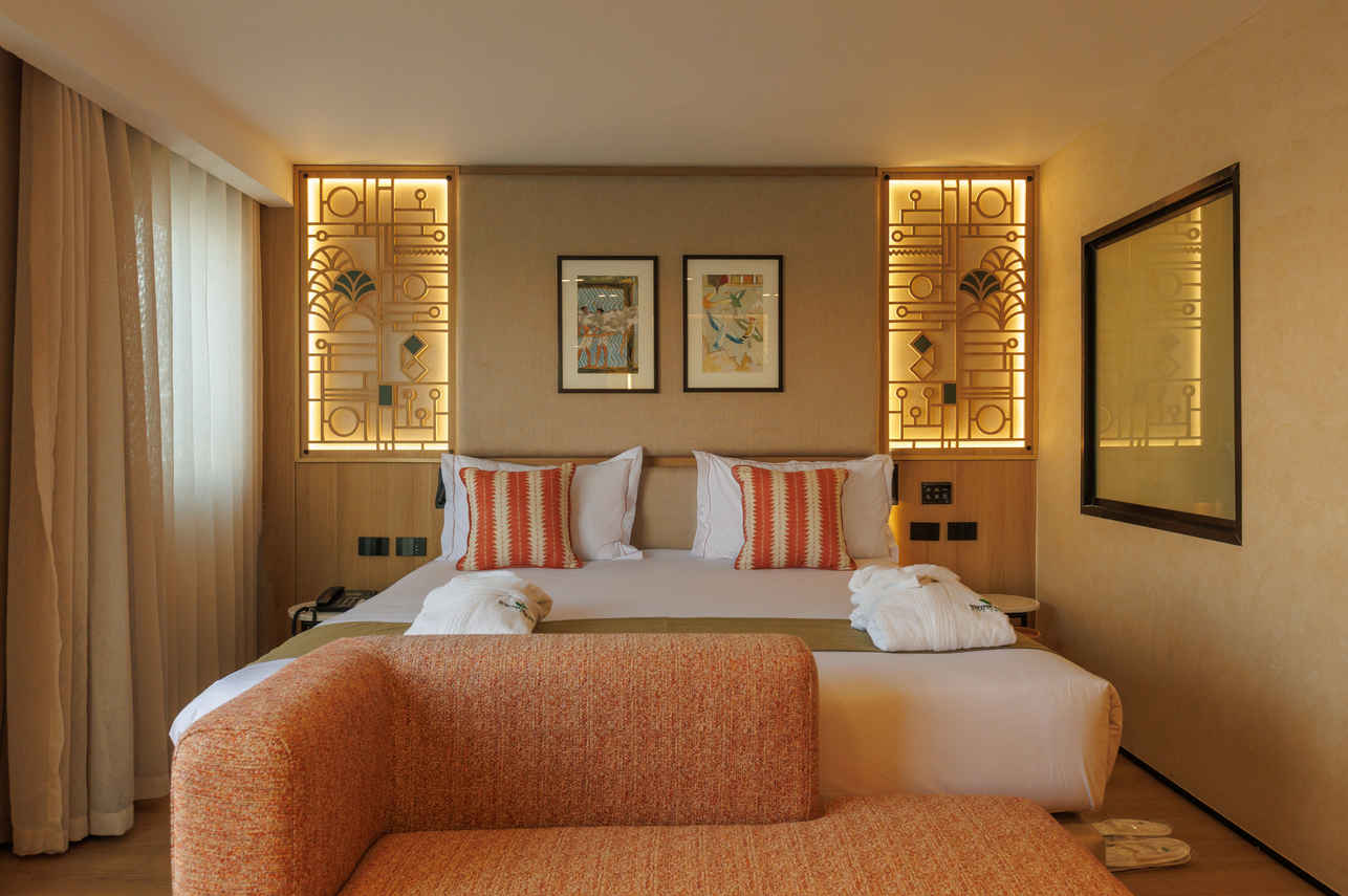 #doublecabin  - Esmeralda