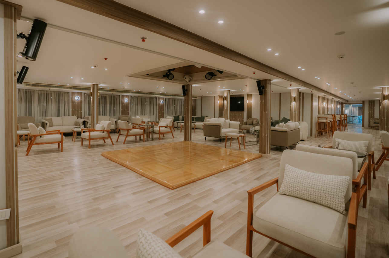 Bar y Salon - MS Alma