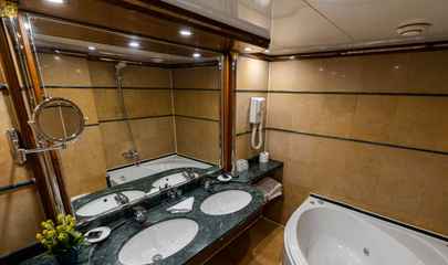 Royal Suite Cabins