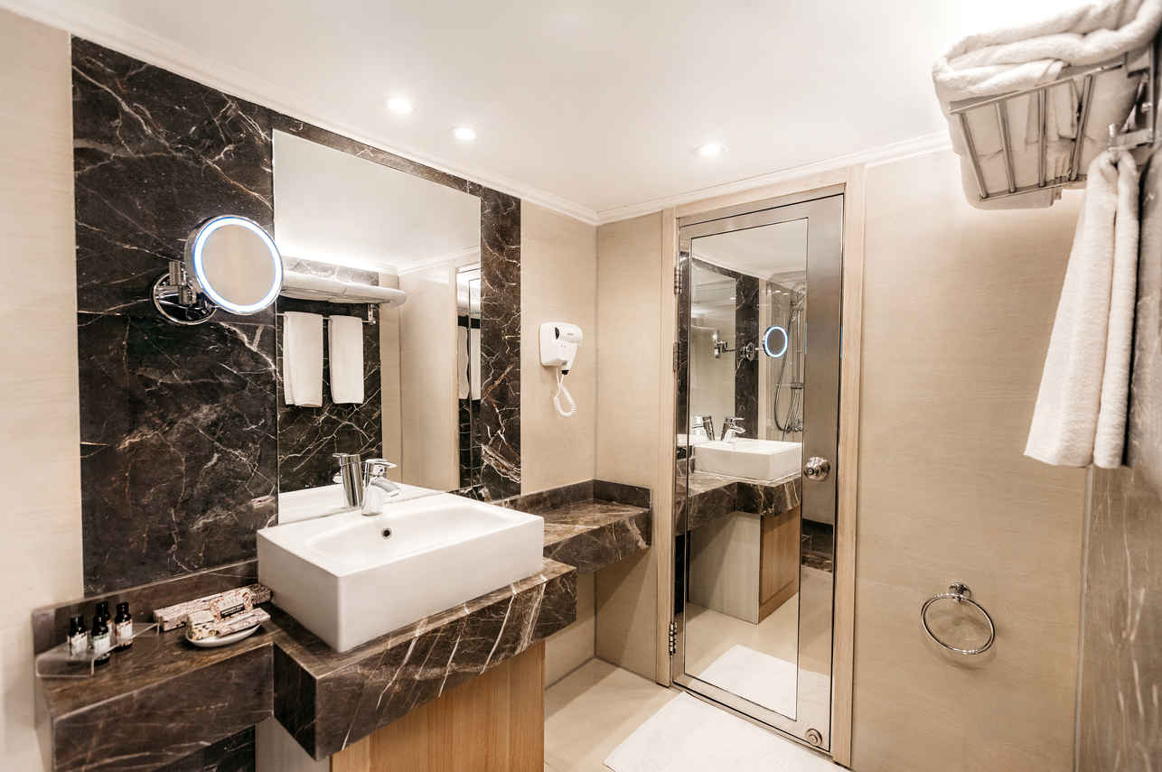 En-Suite bathrooms - MS Alma