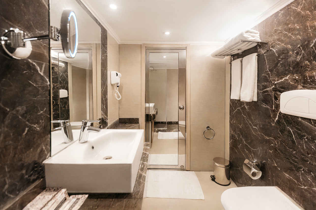 En-Suite bathrooms - MS Alma