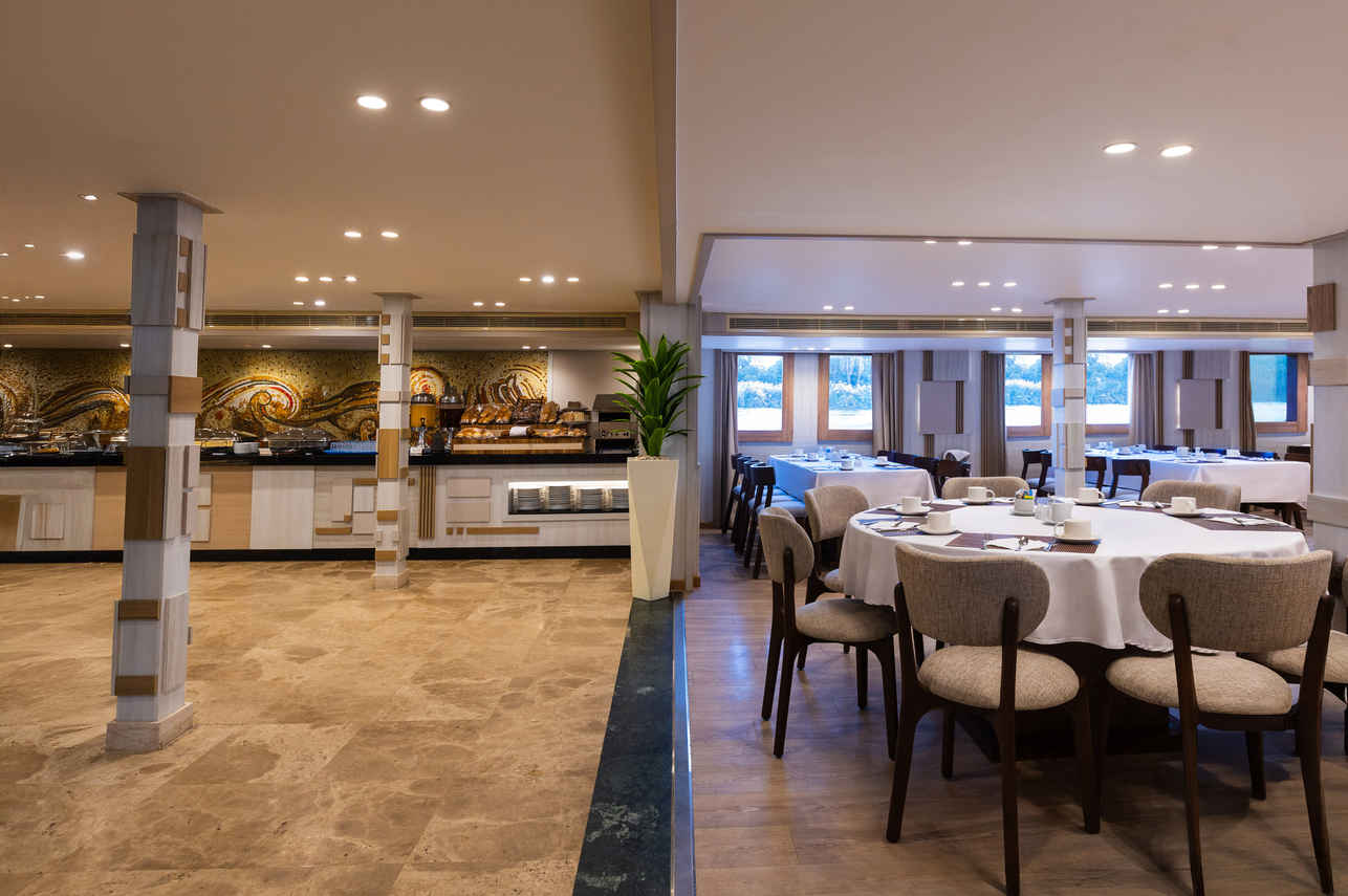 #diningroom  - MS Alma