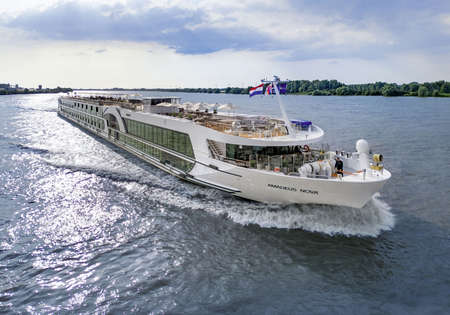 Amadeus Nova