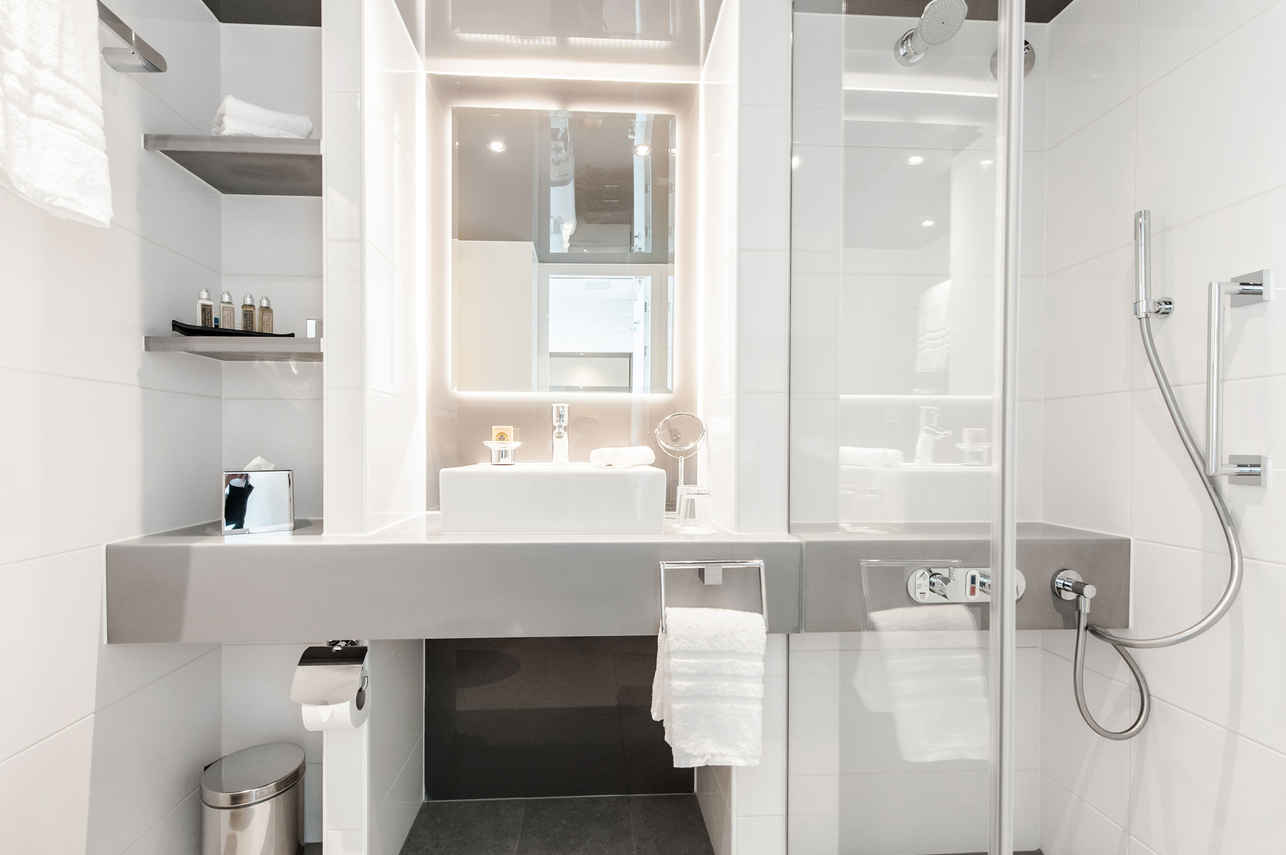 En-Suite bathrooms - Amadeus Queen