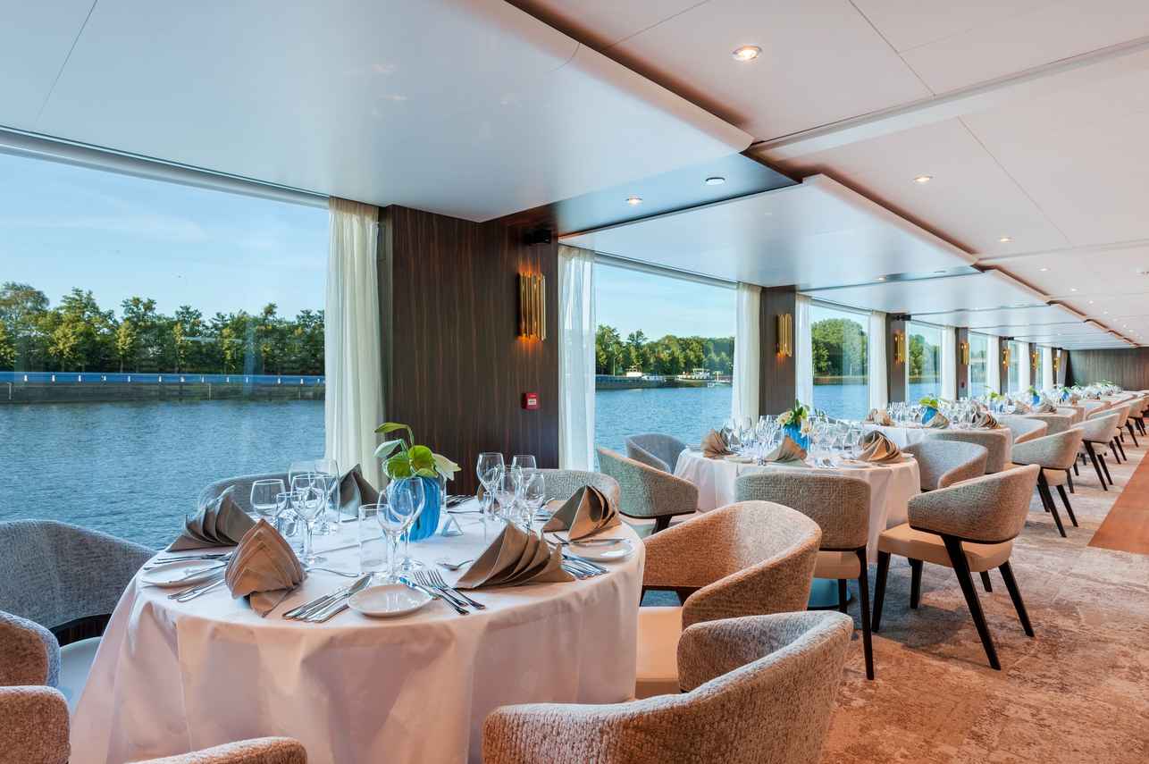 Dining Room - Amadeus Imperial