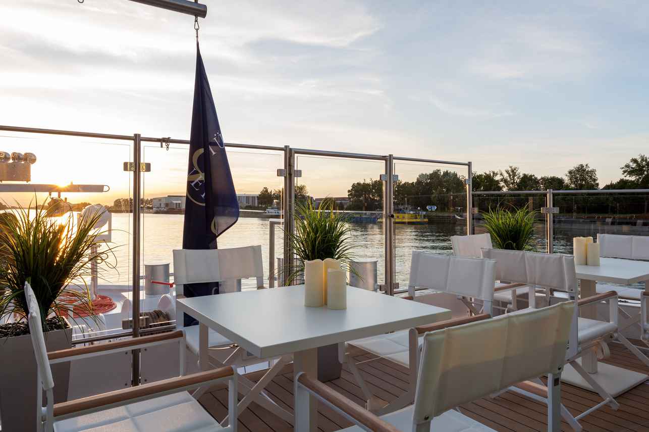 Sun Deck - Amadeus Imperial