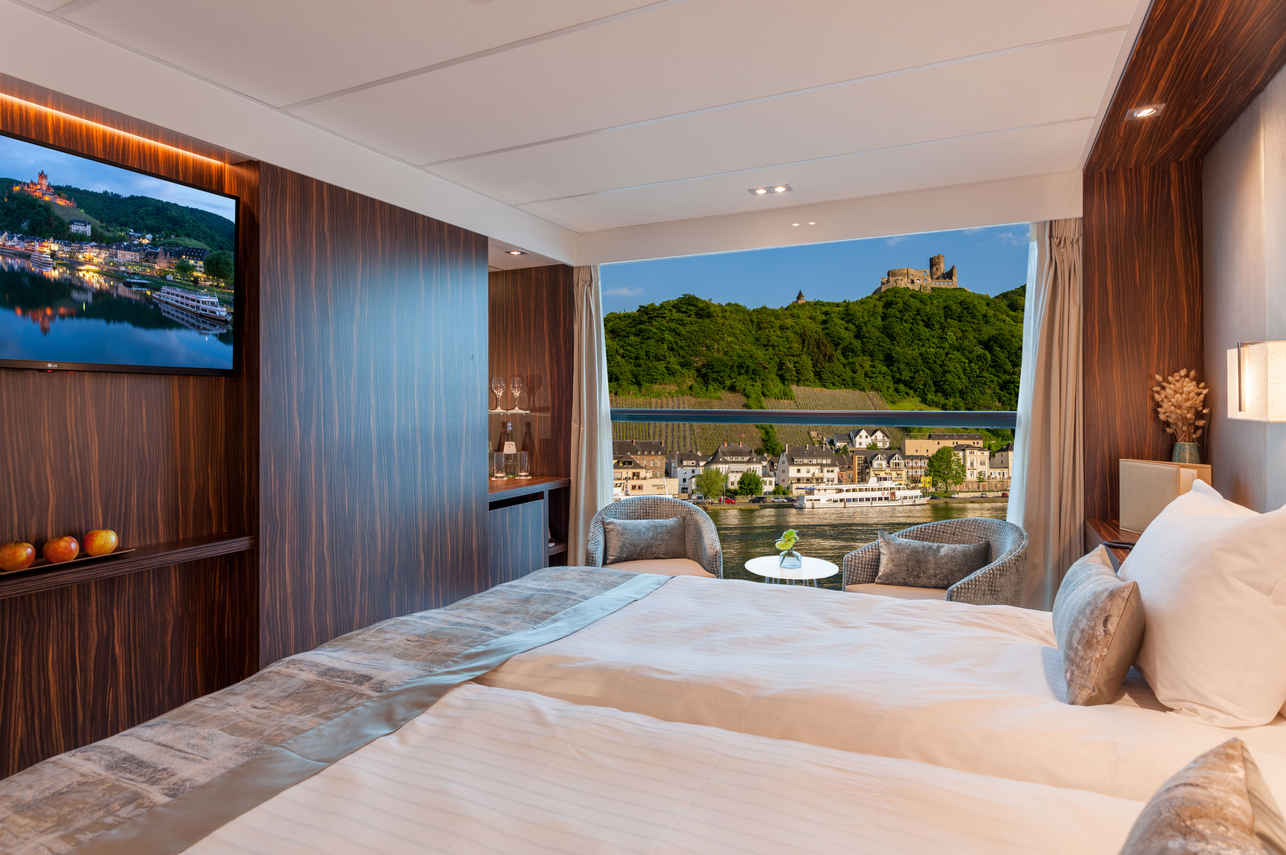 Deluxe Cabin - Amadeus Imperial